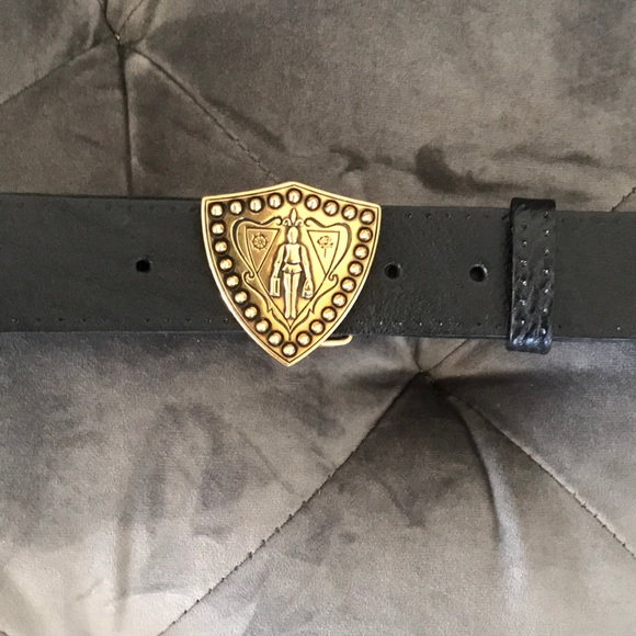Gucci Other - Gucci Crest Shield Belt